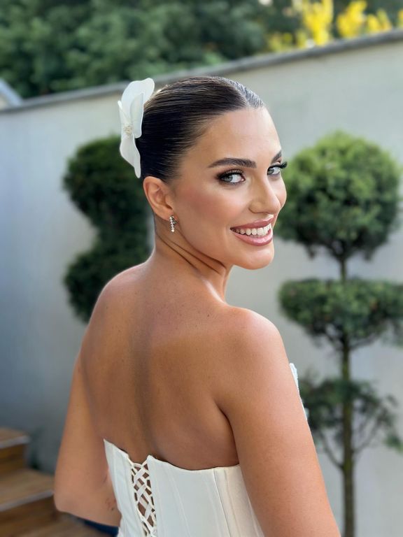 Gizem Alemdar Hair Make Up - 2605424