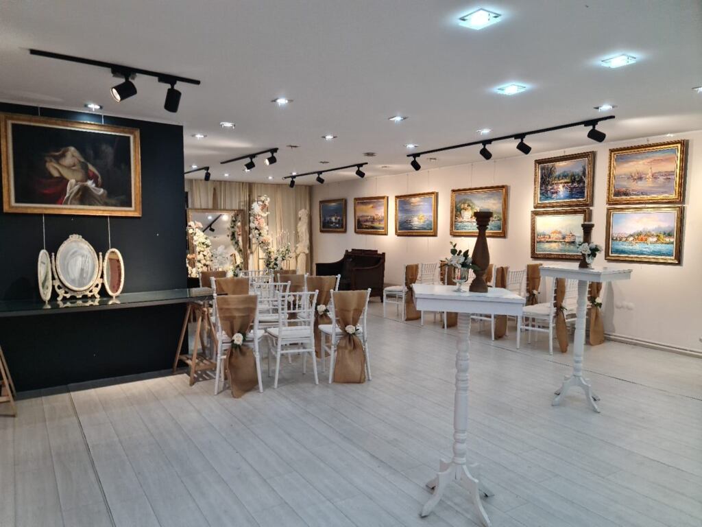 Suare İstanbul Erenköy Art