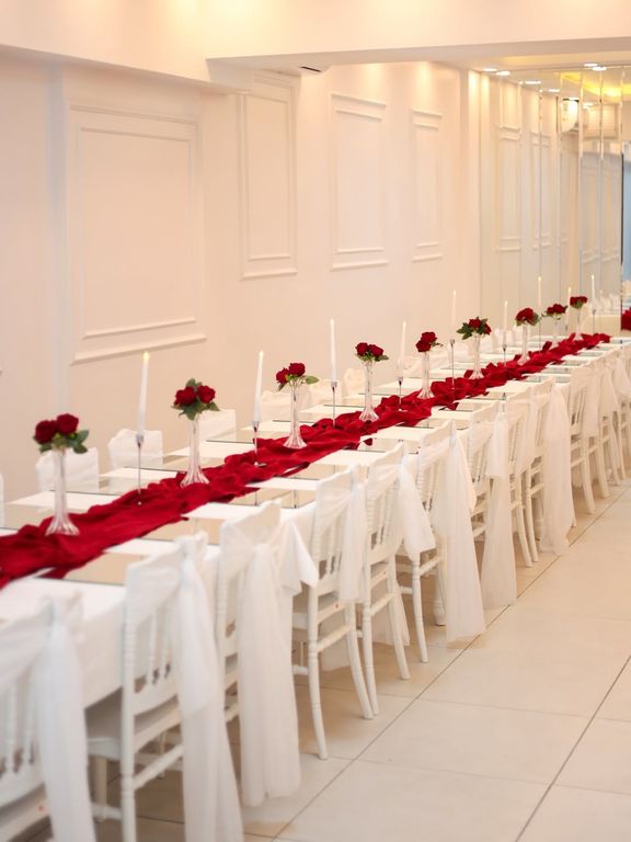 Lovent Davet Evi