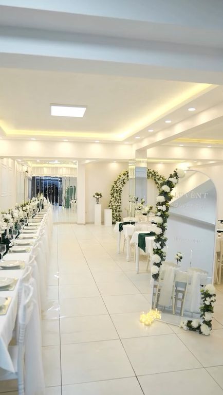 Lovent Davet Evi