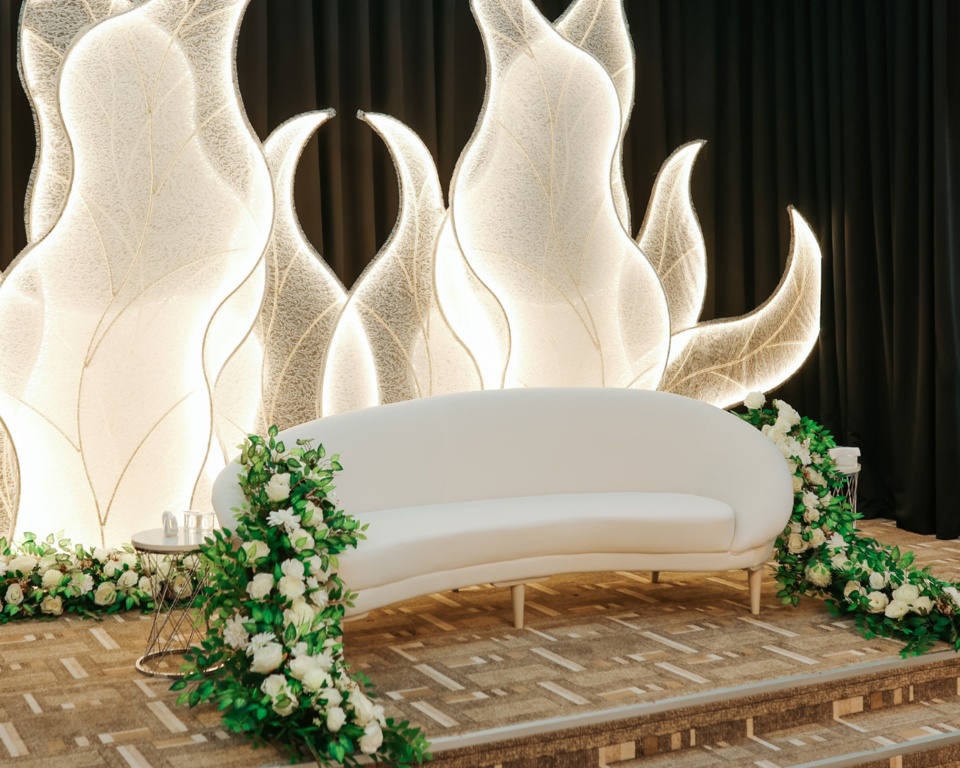 Deluxe Wedding House
