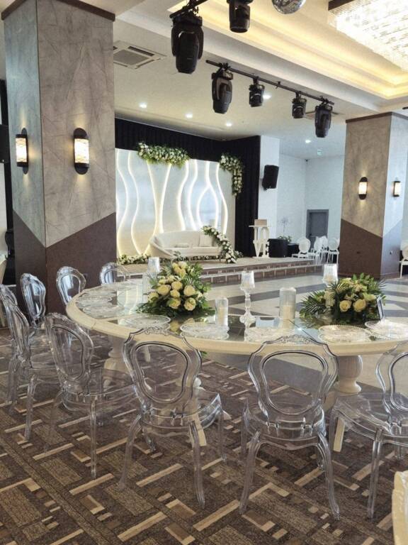 Deluxe Wedding House