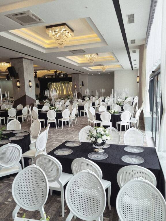 Deluxe Wedding House