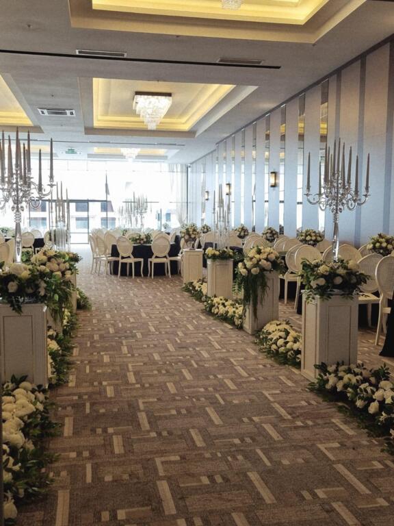 Deluxe Wedding House