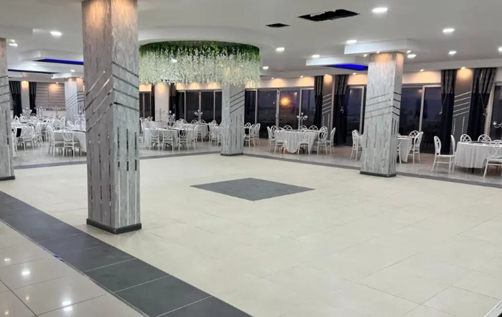 Taşra Düğün Salonu