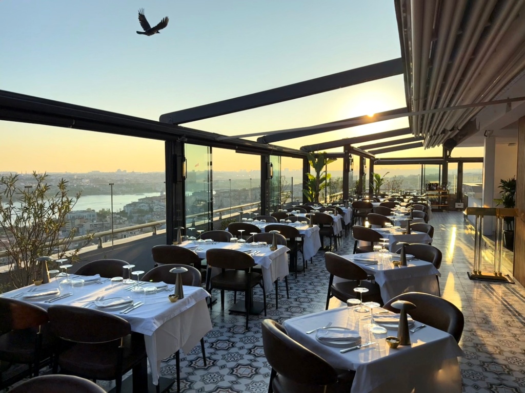 Vetiver İstanbul Rixos Pera