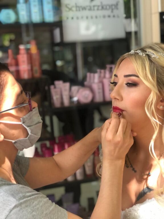Make-up Artist By Fatoş