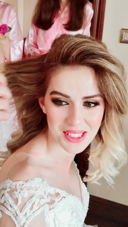 Make-up Artist By Fatoş