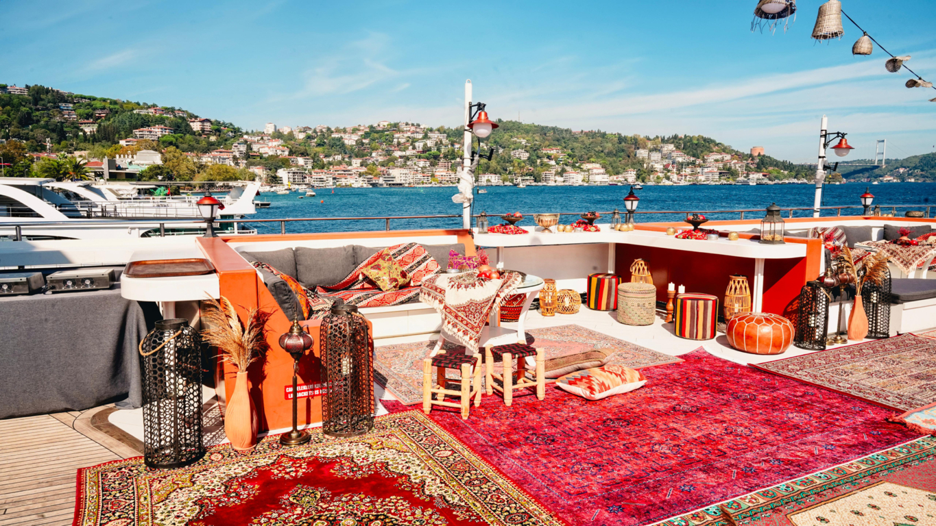 Puck Weddings & Flowers