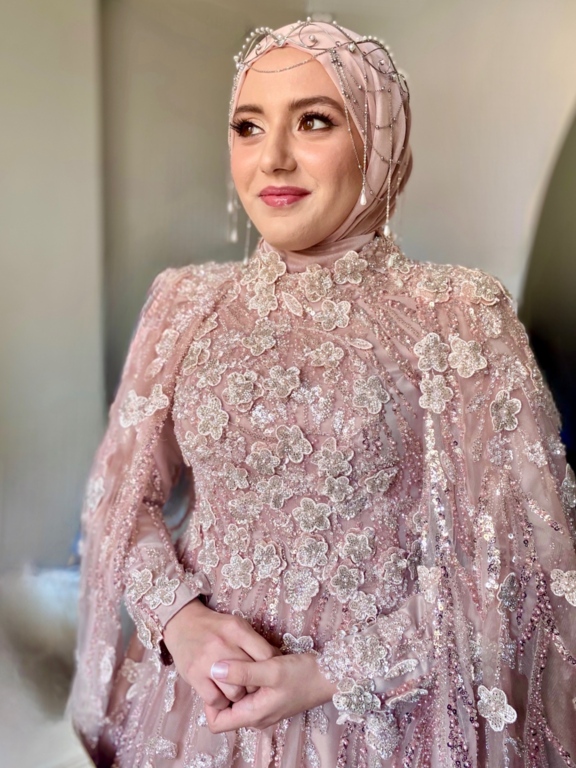 Make Up Artist By Meryem Ünal