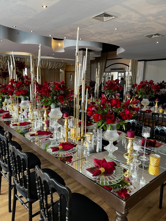 Adonis Hotel