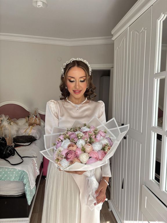 Kübra Yüce Make Up Artist