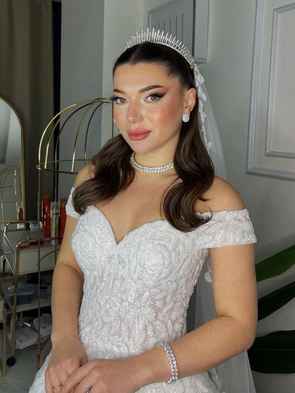 Kübra Yüce Make Up Artist