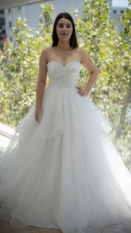 Madame Lara Moda Evi 