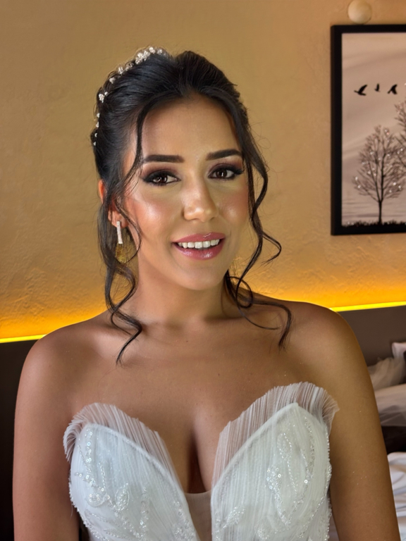 Nazan Saç Tasarım Make-up