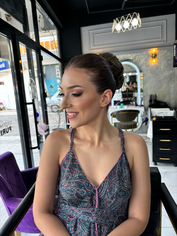 Nazan Saç Tasarım Make-up