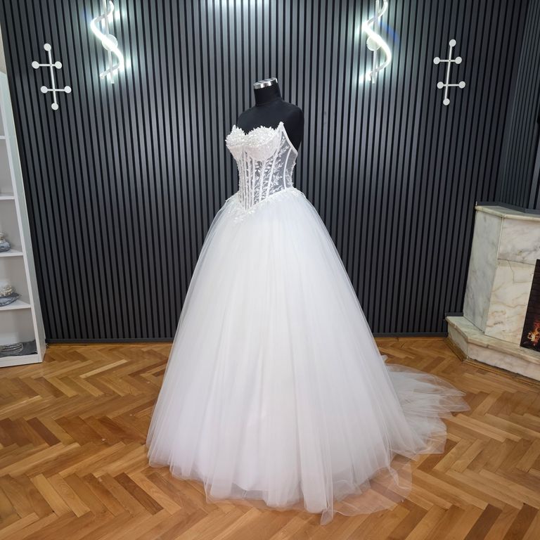 Les Belleza Moda Evi