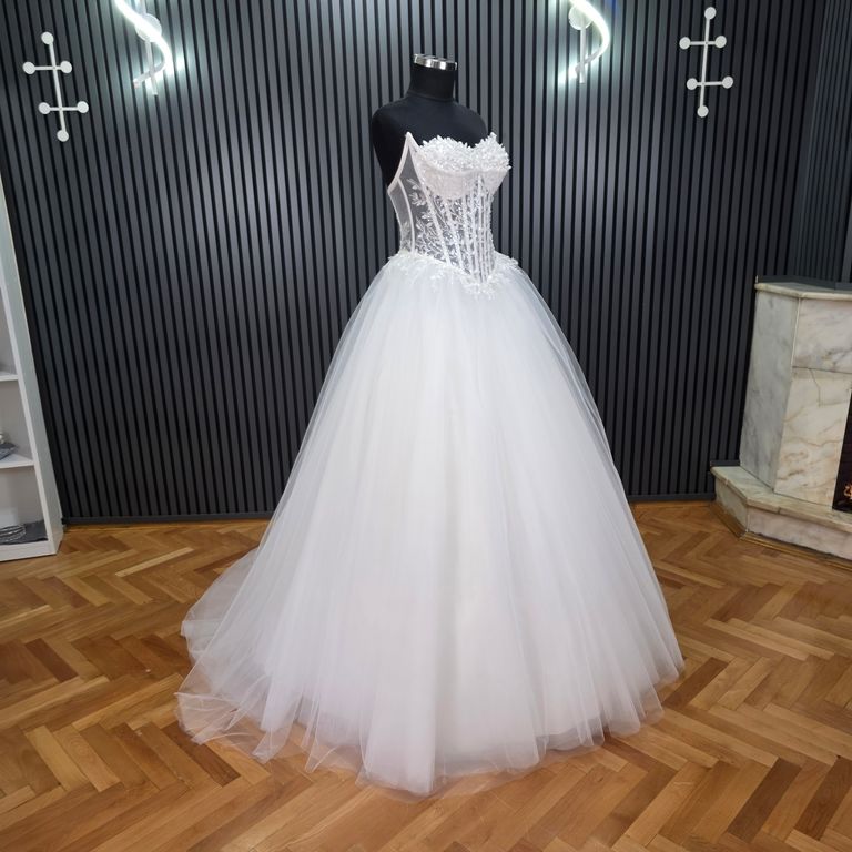 Les Belleza Moda Evi