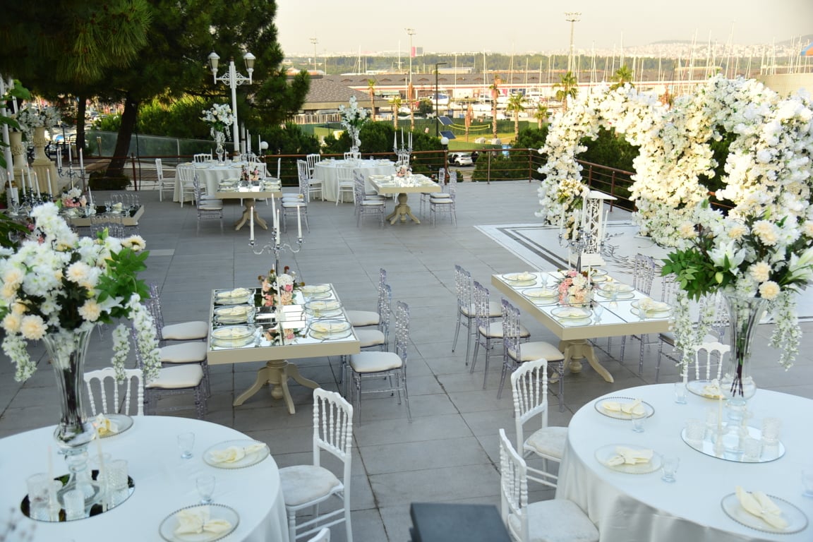 Suare Event Garden