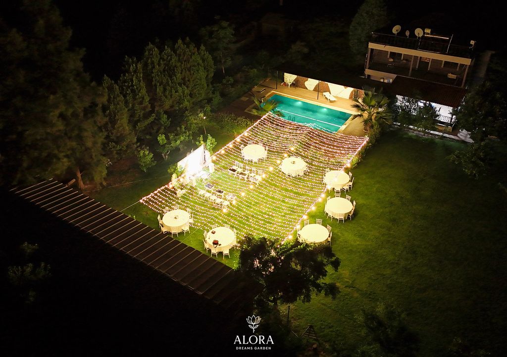 Alora Dreams Garden