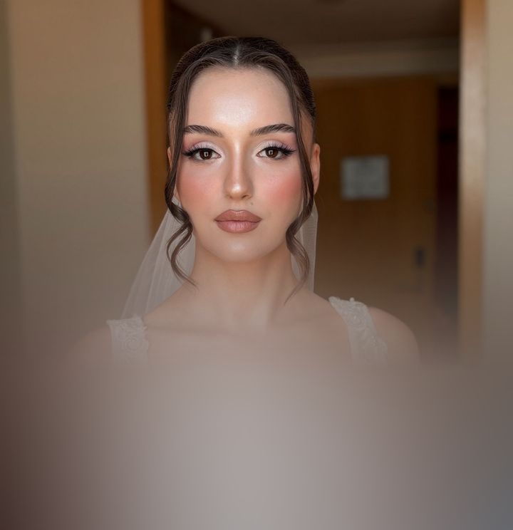 Make Up Semra Aykanat