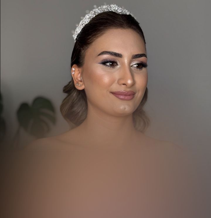 Make Up Semra Aykanat