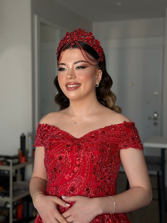 Make Up Semra Aykanat