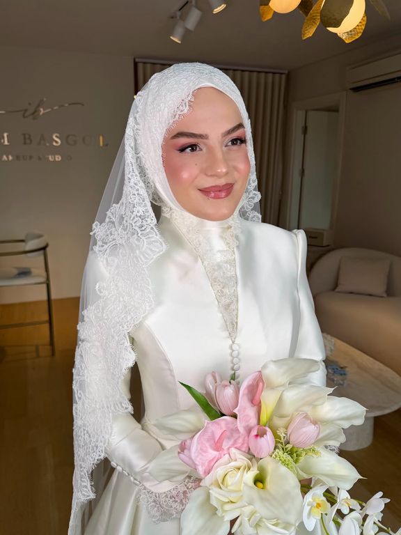İrem Başgöl Makeup Studio - 2604696