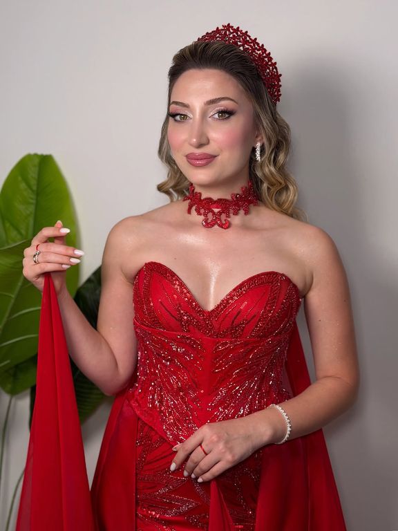 Büşra Gövenç Hair Makeup Studio - 2604668
