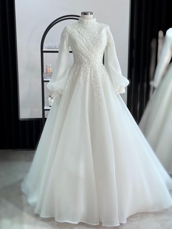 ÖS-7-25 A Kesim Tesettür Dekoltesiz Gelinlik 5