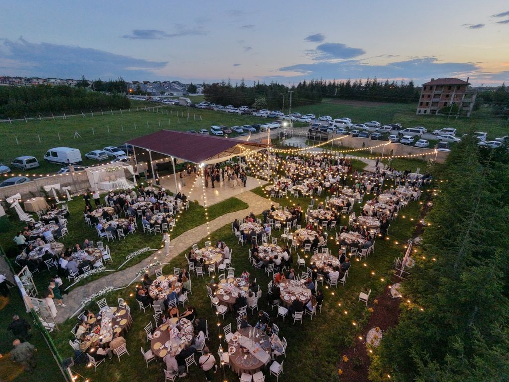 Pella Garden