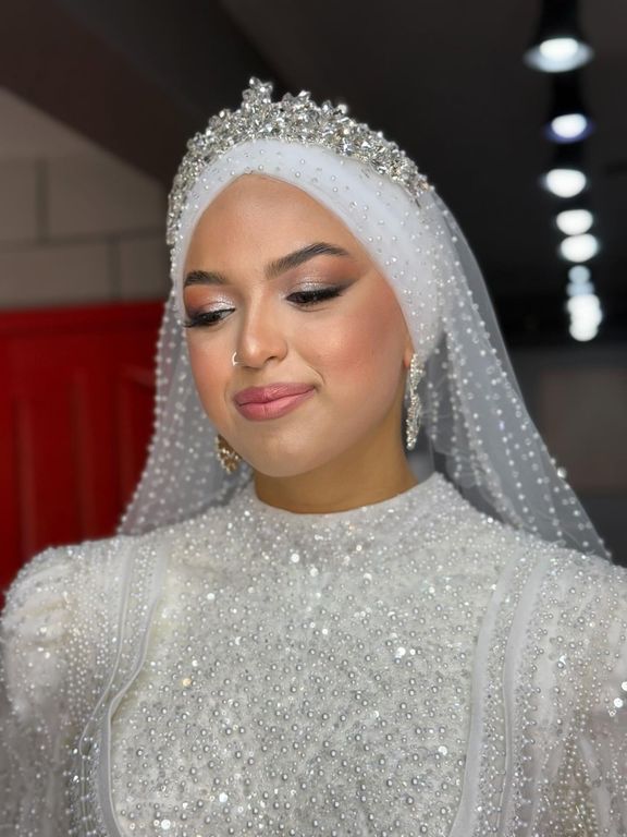 Salon Bahar Çolak