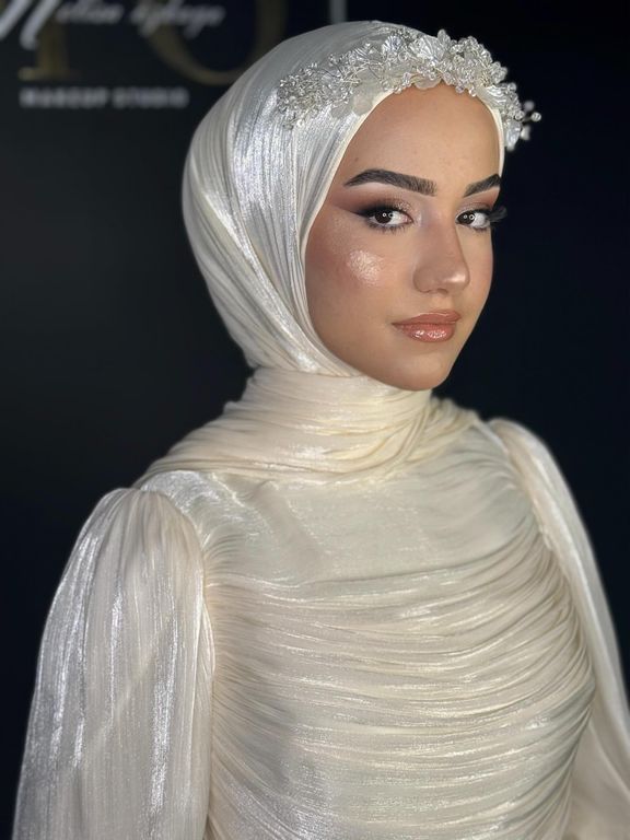 Melisa Özkaya Make Up & Türban Tasarım - 2604629