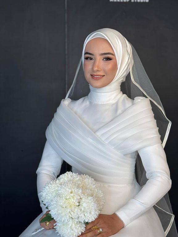 Melisa Özkaya Make Up & Türban Tasarım - 2604625
