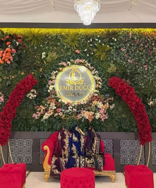 Demir Düğün Sarayı