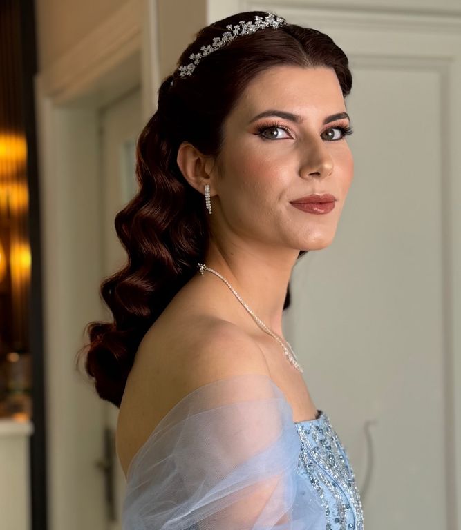 Esila Bayan Kuaförü