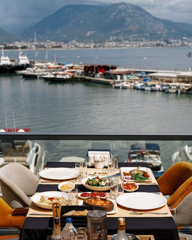 İzba Davet ve Kutlama