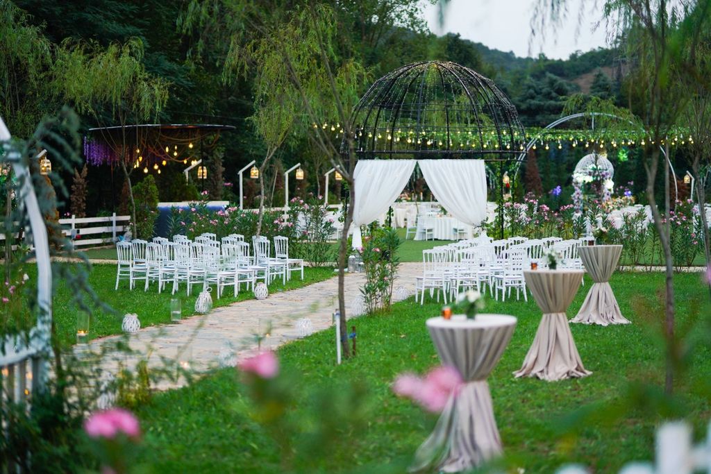 The Ritz Rustic