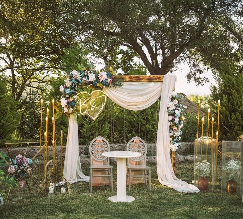 Assos At Çiftliği Kır Düğün Salonu