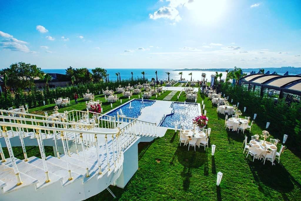 Grand Gala De Luxe