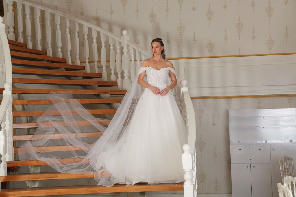 Atalay Gelinlik Feride Karadağ