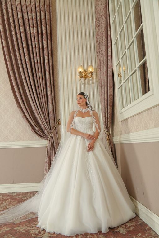 Atalay Gelinlik Feride Karadağ