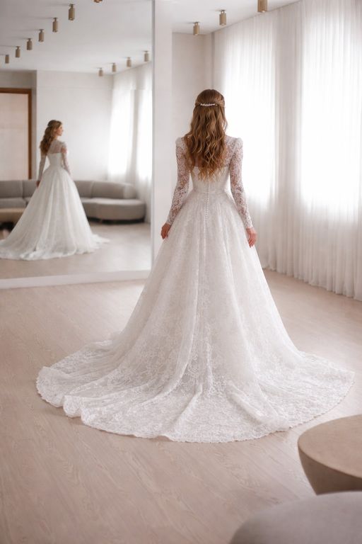 Kare Yaka Uzun Kollu Gelinlik Prenses Kesim Kare Yaka Göğüs Dekolteli Gelinlik 2