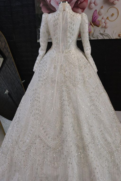 Kristal İşlemeli Uzun Kollu Prenses Gelinlik A Kesim Tesettür Modern Gelinlik 4