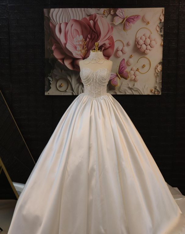 Piraye Wedding Dress