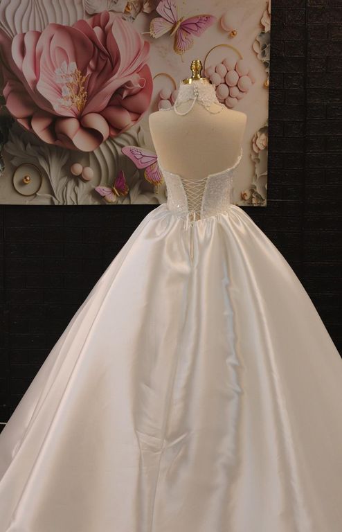 Piraye Wedding Dress