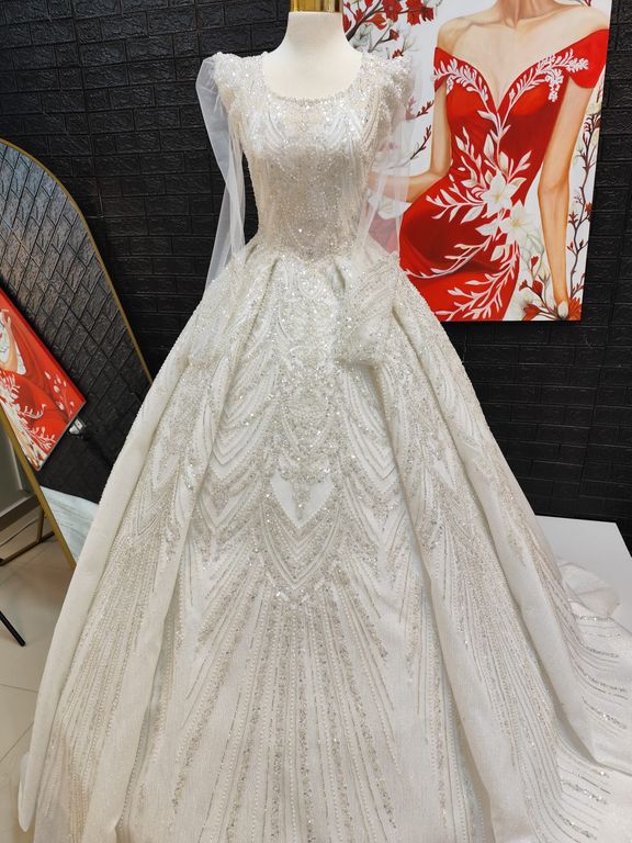 Leyla Prenses Gelinlik Prenses Kesim Sırt Dekolteli Dekoltesiz Gelinlik 4