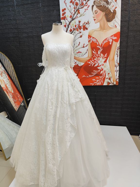 Dantel Gelinlik Prenses Kesim Straplez Göğüs Dekolteli Gelinlik 2