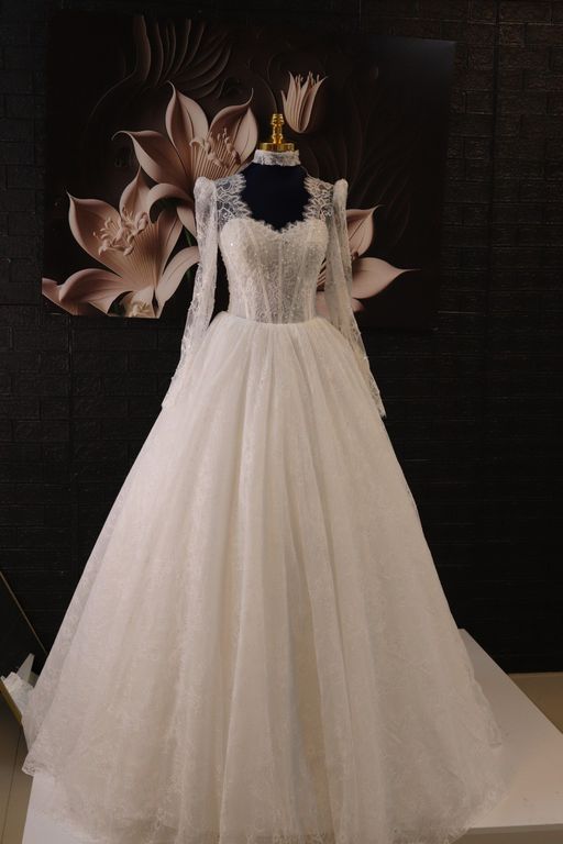 Piraye Wedding Dress