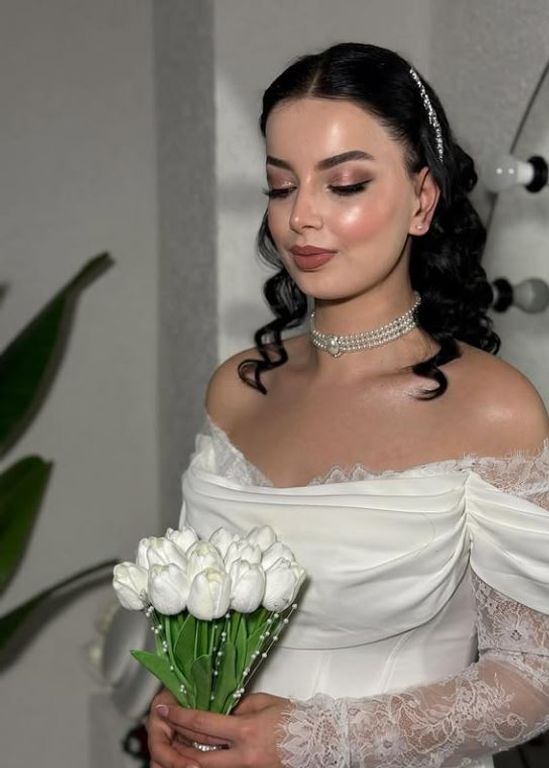 Sevgi Gündüz Makeup Studio